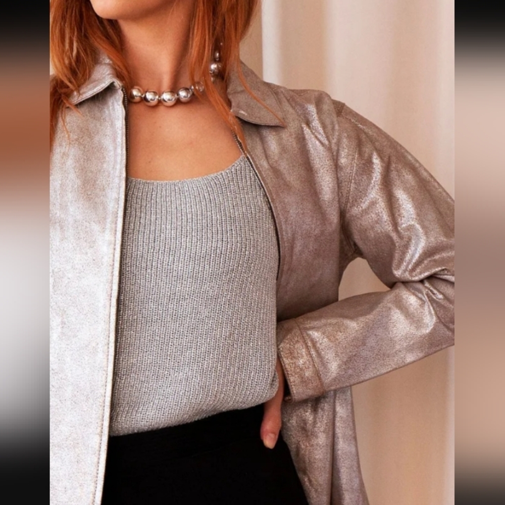 Vintage Silver Metallic leather Jacket with Black .Pit To Pit 22"Lenght 23" - Picture 3 of 9